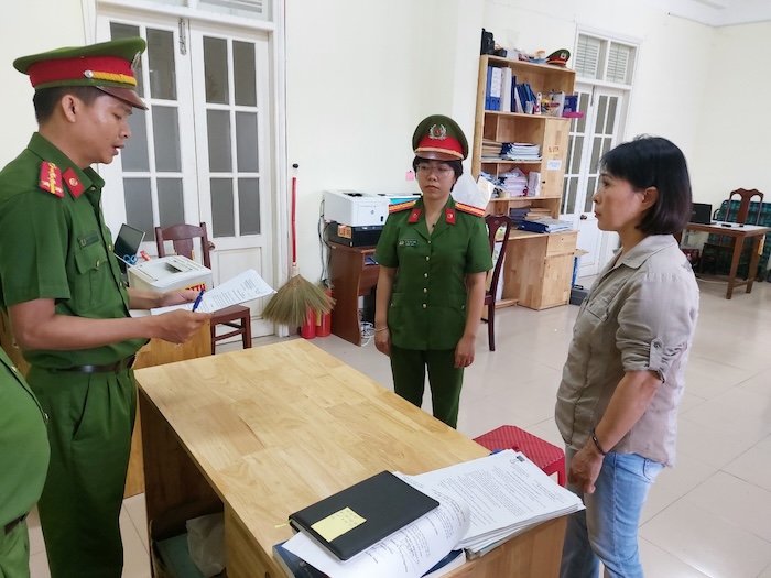 Công an huyện Hòa Vang (TP Đà Nẵng) tạm giam đối với Nguyễn Thuý Hà về tội Lừa đảo chiếm đoạt tài sản. Ảnh: Công an huyện Hòa Vang