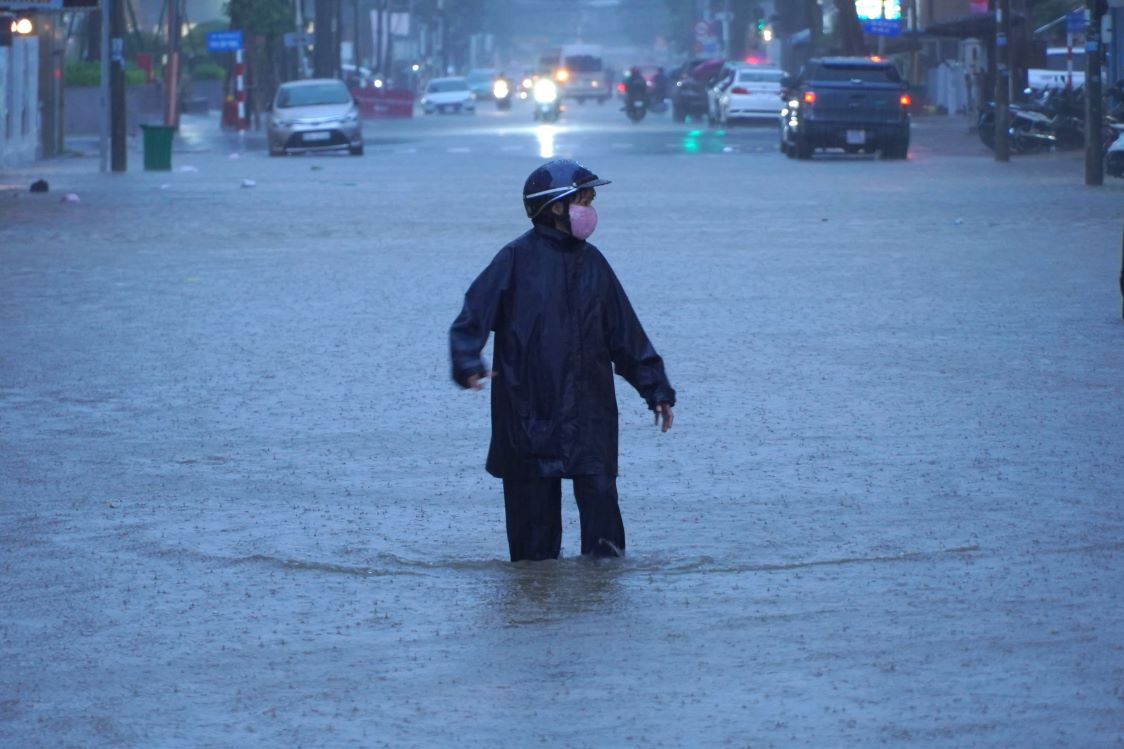 High tide in Can Tho. Photo: Ta Quang