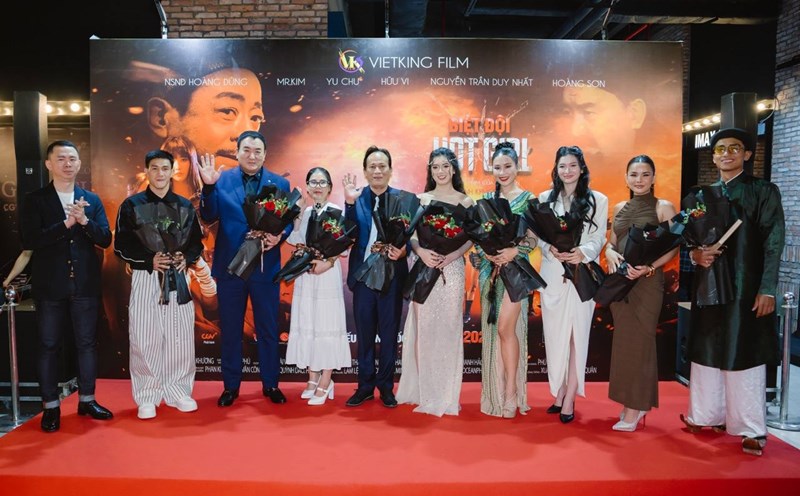 The cast of the movie Hotgirl Squad. Photo: Film crew.