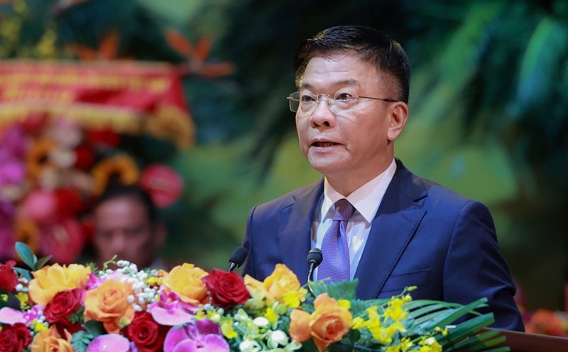 Deputy Prime Minister Le Thanh Long emphasized the need to resolutely rectify and overcome the situation of avoiding and shirking responsibility. Photo: Hai Nguyen