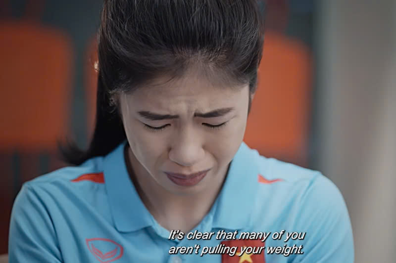 The emotional moment of striker Thanh Nha was recorded in the film "Vietnam Women's Football, the story told for the first time". Photo cut from the film trailer
