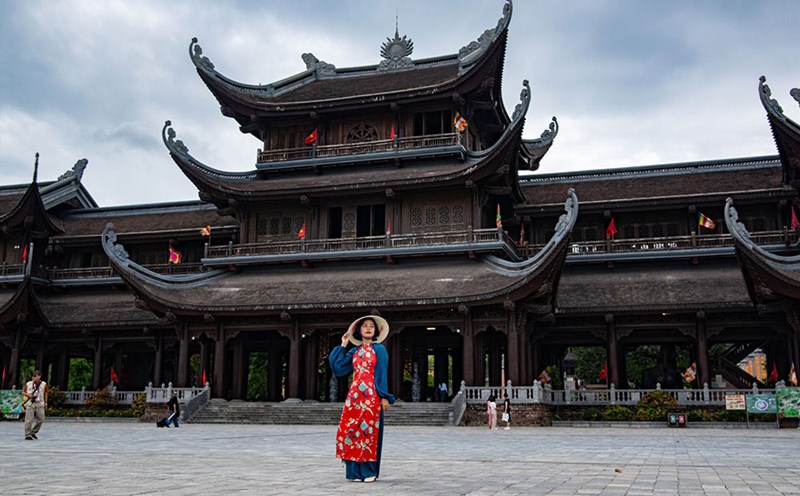 Tam Chuc tourist area offers many interesting experiences for tourists visiting Ha Nam. Photo: Dao Anh Thu