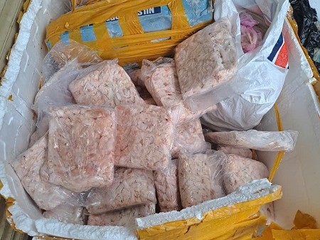 Frozen food of unknown origin. Photo: Provided by the Ho Chi Minh City Department of Food Safety