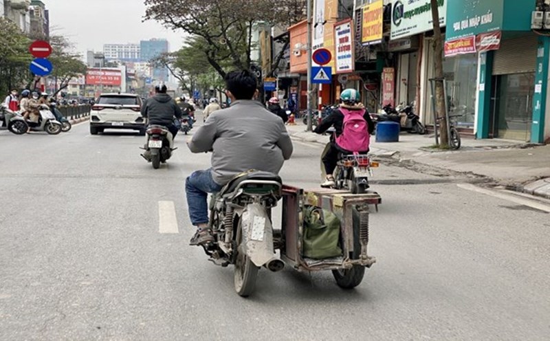 Motorcycles may be subject to emissions inspection in the near future. Photo: Anh Vu