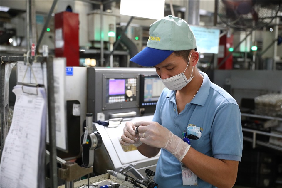 Import and export reached the 600 billion USD mark by the first half of October 2024. Photo: Cuong Ngo