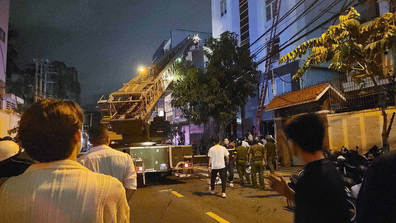 The fire broke out at an apartment on Lam Hoanh Street (Son Tra District, Da Nang City). Photo: Mai Huong