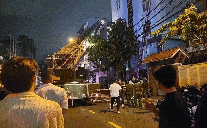 The fire broke out at an apartment on Lam Hoanh Street (Son Tra District, Da Nang City). Photo: Mai Huong