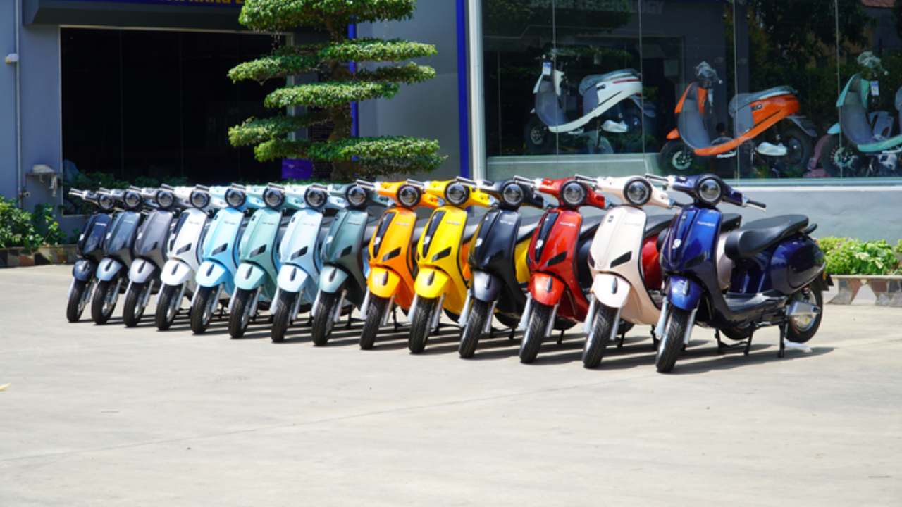 Electric motorbikes under 25 million VND. Illustration: DKBike