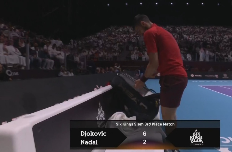 Djokovic thang set 1 voi ti so 6-2. Anh: Cat tu video