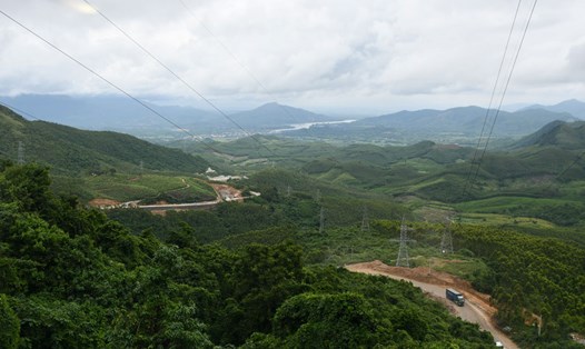 Gói thầu XL01 kết nối Tây Nguyên, nhìn từ đỉnh đèo An Khê. Ảnh: Xuân Nhàn.