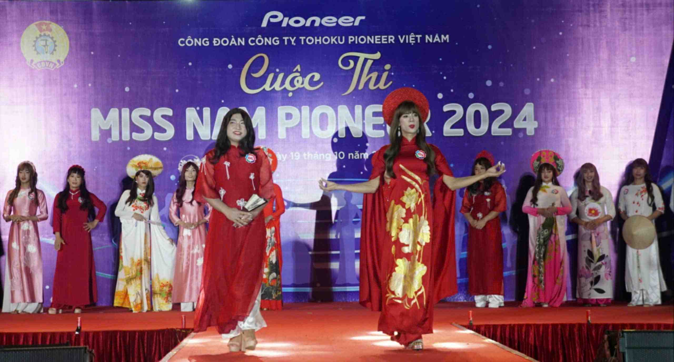 The Trade Union of Tohoku Pioneer Vietnam Co., Ltd. in Hai Phong organized a ceremony to celebrate Vietnamese Women's Day, October 20, for female employees. Photo: Cong Hoa
