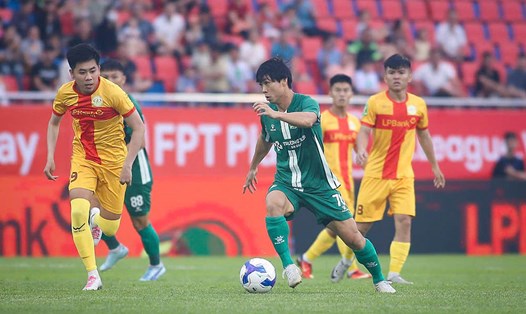 Công Phượng ghi bàn giúp Bình Phước thắng 1-0 trước Trẻ TPHCM ở Cúp Quốc gia 2024-2025. Ảnh: Thanh Vũ