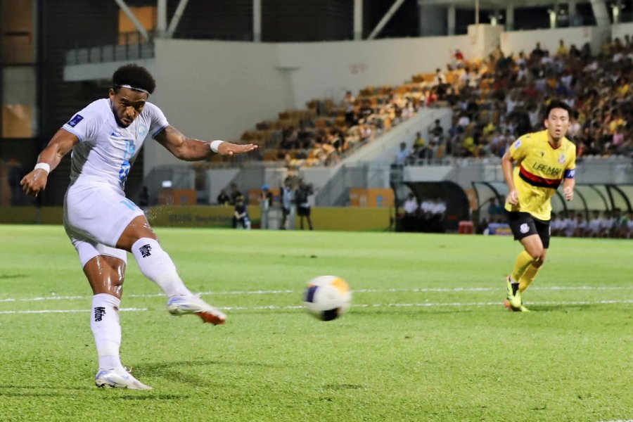 Nam Dinh meets Bangkok Utd, the team ranked 3rd in Thai League and leading Group G AFC Champions League 2. Photo: Nam Dinh FC