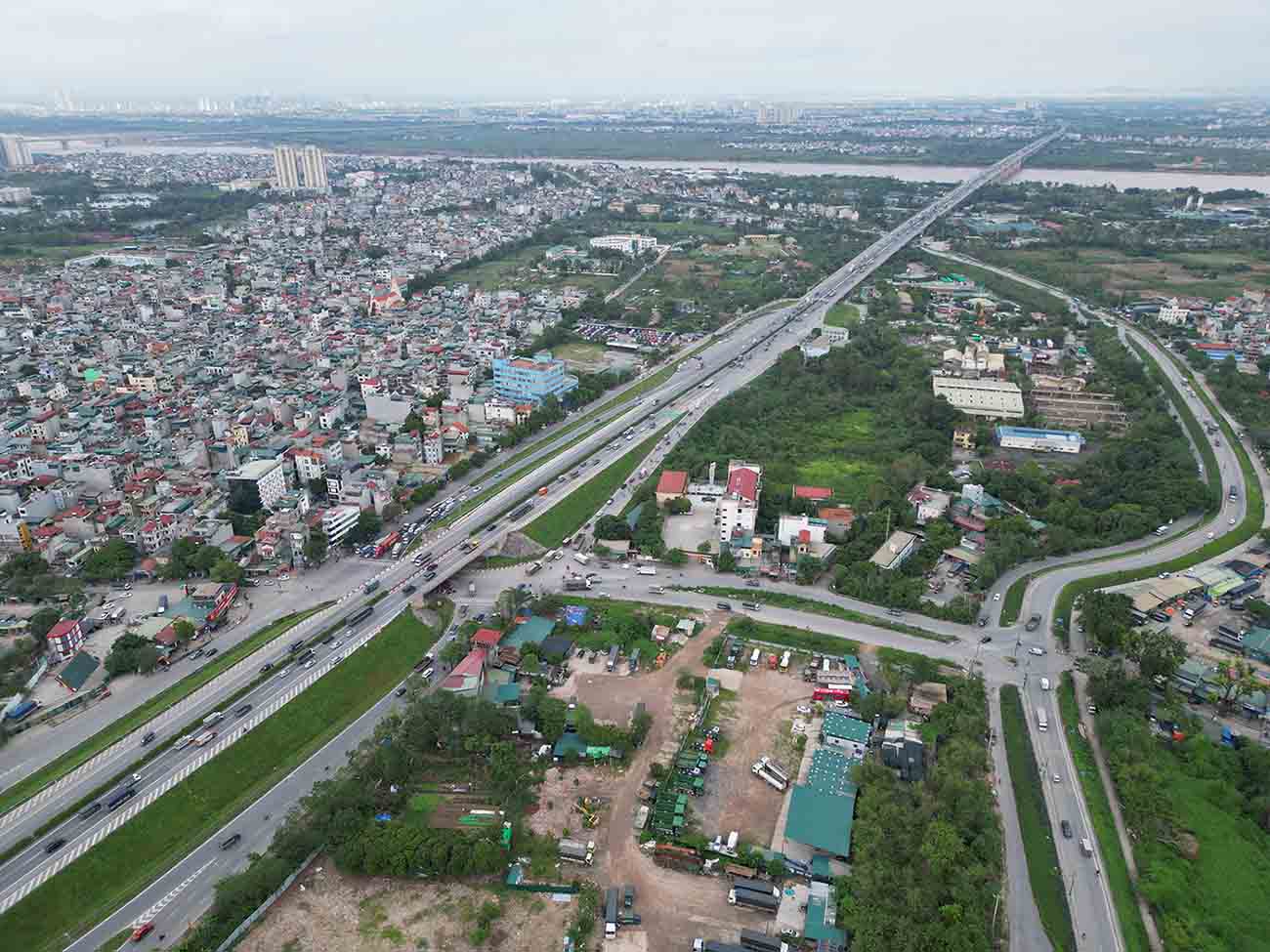 Trong anh la diem cuoi du an tai nut giao de Nguyen Khoai. Anh: Huu Chanh