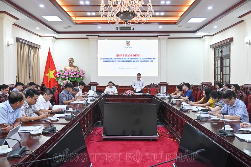 Việc xây dựng nguyên tắc, tiêu chí và định mức phân bổ vốn đầu tư công nguồn ngân sách nhà nước giai đoạn 2026-2030 là cần thiết. Ảnh: Bộ Tư pháp