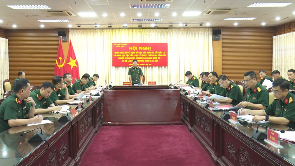 Major General Le Xuan Thuan, Deputy Commander, Chief of Military Region 1, Head of the Steering Committee chaired the conference. Photo: VGP