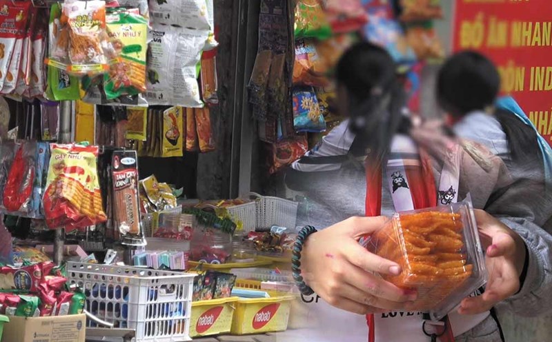 Parents worry that school gate food is a food poisoning hazard