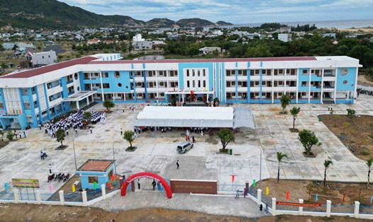Trường THPT Nguyễn Hữu Quang, xã Cát Tiến, huyện Phù Cát (Bình Định). Ảnh: Thanh Thanh