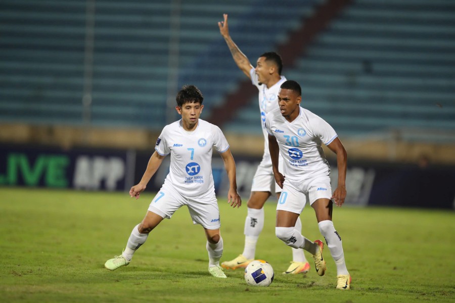 Nam Dinh twice hit the goal of the visiting team from Thailand. Photo: Nam Dinh FC