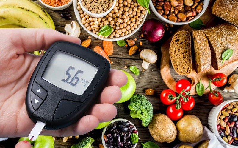 To prevent blood sugar from rising at night, we should supplement starch properly. Graphics: Ha May