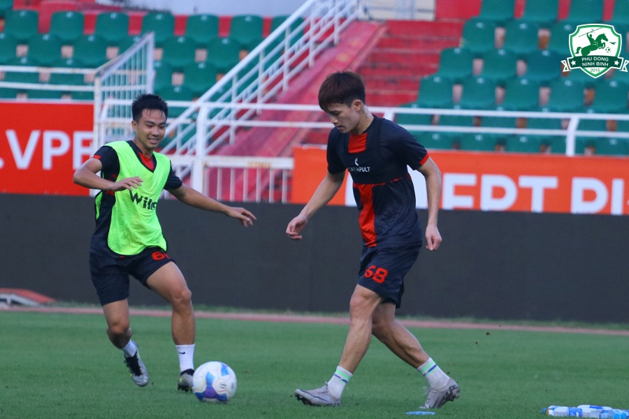 Football fans are waiting for Hoang Duc's debut with the new club. Photo: Phu Dong Ninh Binh FC