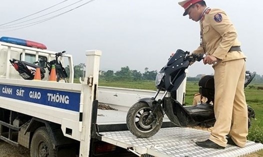 Theo dự thảo, cơ quan chức năng sẽ tịch thu xe máy với 1 số lỗi vi phạm. Ảnh minh họa: Cục Cảnh sát giao thông