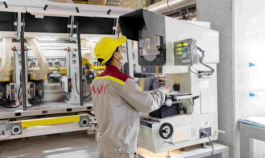 Tối ưu hóa quy trình sản xuất, nâng cao năng suất lao động, chống lãng phí để tạo các nguồn lực phát triển đất nước. Ảnh: Cường Ngô
