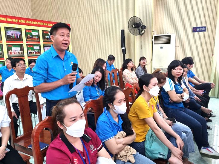 Mr. Hoang Van Dung proposed that business owners who do not pay union fees from the 6th month onwards will be asked to be banned from leaving the country and have their accounts frozen by state management agencies. Photo: Nam Duong