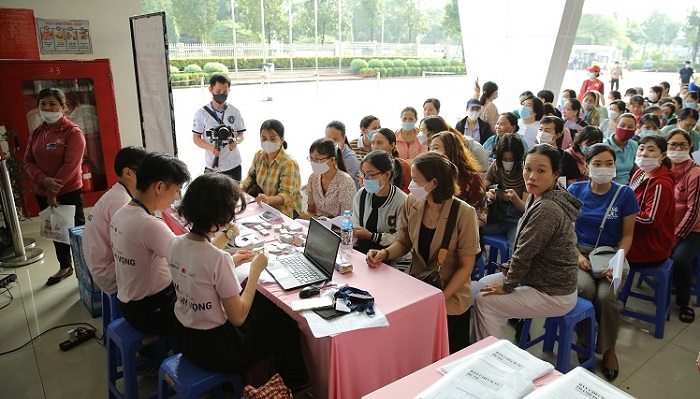 NAPAS and Mastercard have contributed a total of VND3.5 billion to the free cancer screening project for women. Photo: Napas