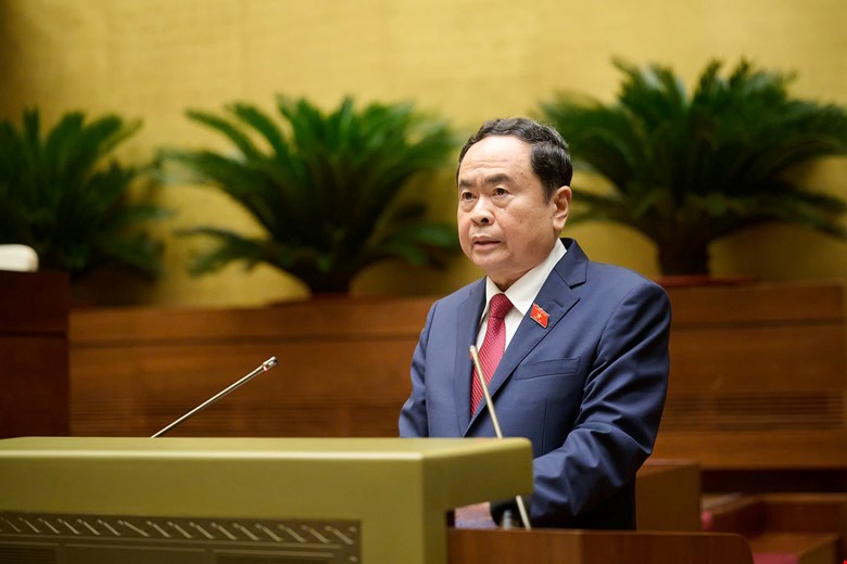 According to National Assembly Chairman Tran Thanh Man, the law needs to cut down and simplify administrative procedures; not to allow group interests or local interests in the laws. Photo: National Assembly