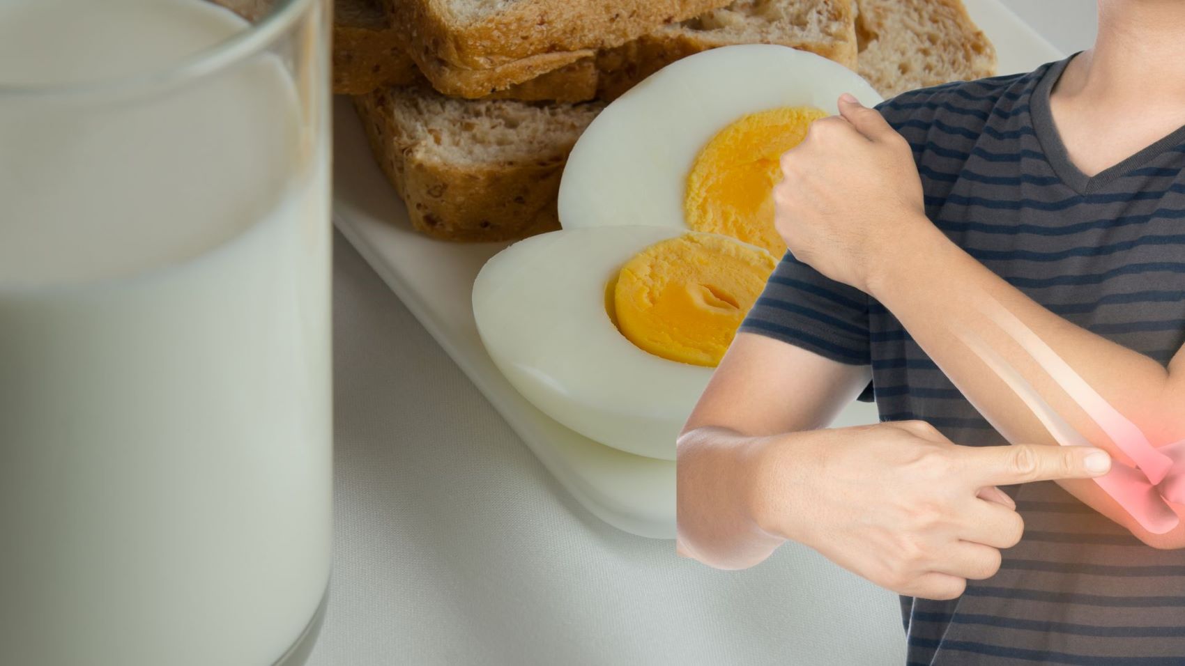 Boiled eggs with whole grain bread is a breakfast dish that helps strengthen bones. Graphics: Thanh Thanh