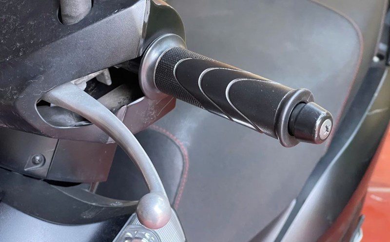 To ensure safety, users need to avoid some mistakes when driving a motorbike. Photo: Ngoc Diep