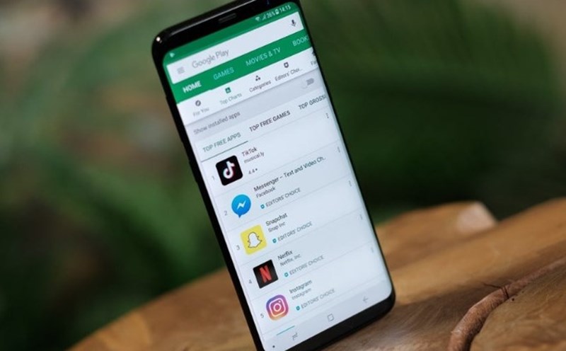 Google has taken strong action to protect users from malware. Photo: Phone Arena