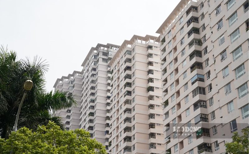 The non-stop price increase since the beginning of the year has continued to push Hanoi apartment prices to a new level. Photo: Linh Trang