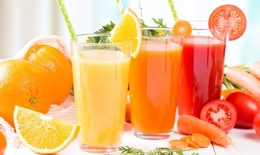 Nhiều loại nước ép trái cây có thể dẫn đến tăng đường huyết nếu không được tiêu thụ đúng cách. Ảnh: Nhật Minh
