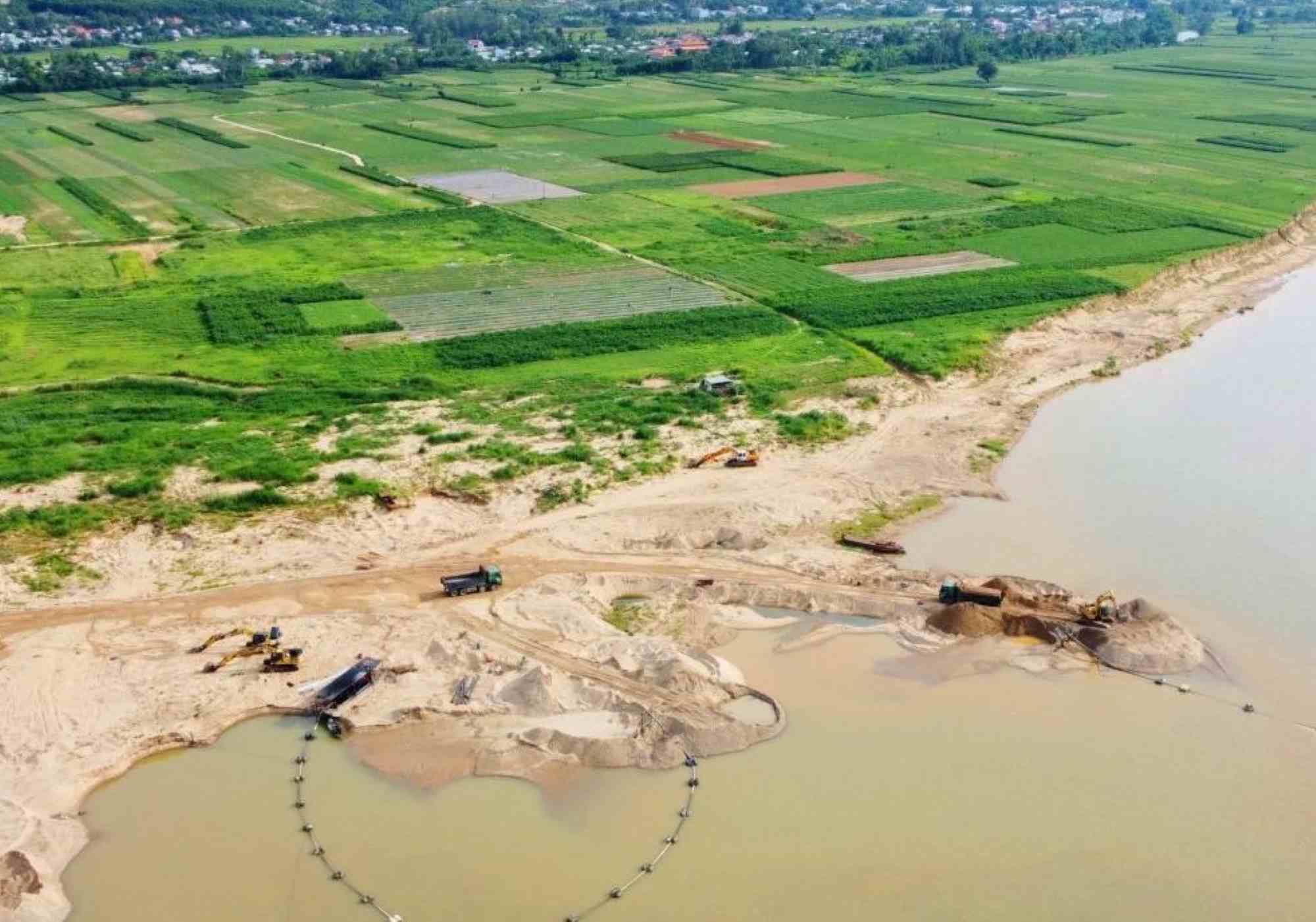 Quang Nam is currently facing a shortage of sand and soil supply... while auctions are still inadequate. Photo: Thanh Hai