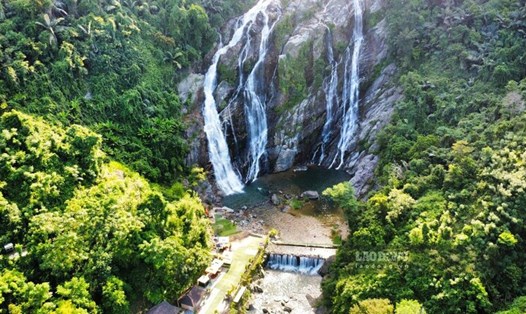 Thác Trắng ở huyện Minh Long - một trong những dòng thác đẹp nhất Quảng Ngãi. Ảnh: Khu du lịch Thác Trắng.