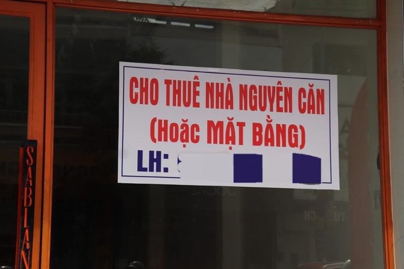 Many businesses and shop owners in Da Nang return their business premises. Illustration photo: Nguyen Linh