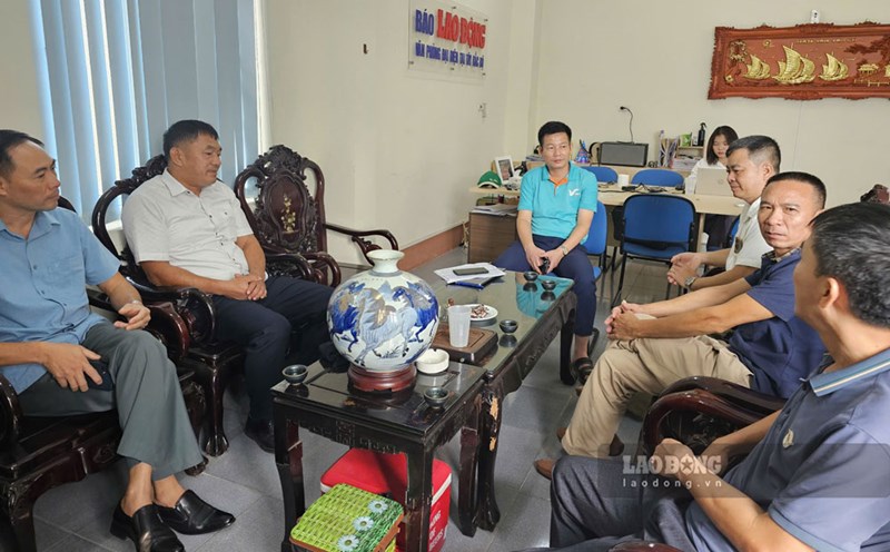 Nhiều lái xe thâm niên của các sở ban ngành của tỉnh Yên Bái gửi đơn kiến nghị đến Báo Lao Động. Ảnh: Bảo Nguyên