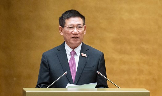 Phó Thủ tướng Chính phủ, Bộ trưởng Bộ Tài chính Hồ Đức Phớc cho biết Chính phủ trình Quốc hội chưa xem xét tăng lương khu vực công, lương hưu trong năm 2025. Ảnh: Quochoi.vn