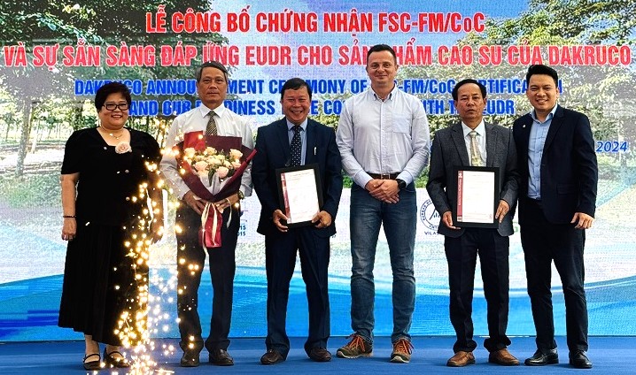 Sau khi có được chứng nhận quan trọng này, sản phẩm cao su của tỉnh Đắk Lắk sẽ tăng giá bán, có lợi thế cạnh tranh trên thị trường. Ảnh: Bảo Trung