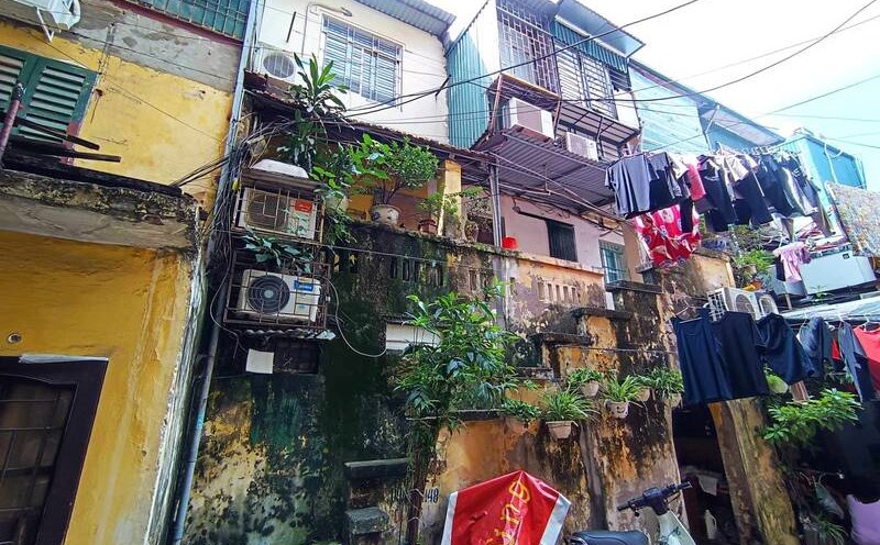 A corner of Van Chuong apartment building (Dong Da district, Hanoi). Photo: Thu Giang