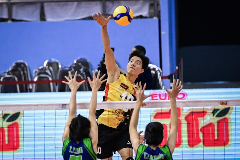 Bich Tuyen competes at the 2024 Asian Club Volleyball Championship. Photo: AVC