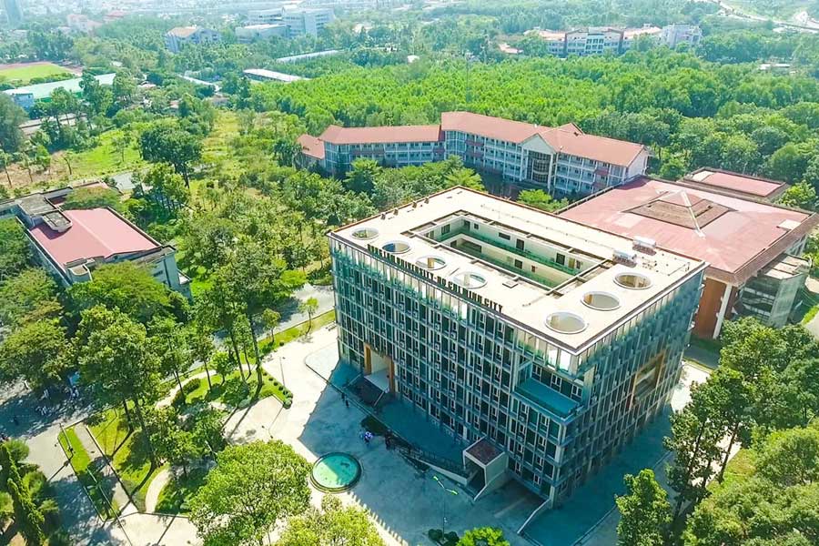 The Ho Chi Minh City University of Agriculture and Forestry's grassroots trade union organized many activities to raise funds for the "Internal Mutual Assistance" Fund in 2024. Photo: Ho Chi Minh City University of Agriculture and Forestry
