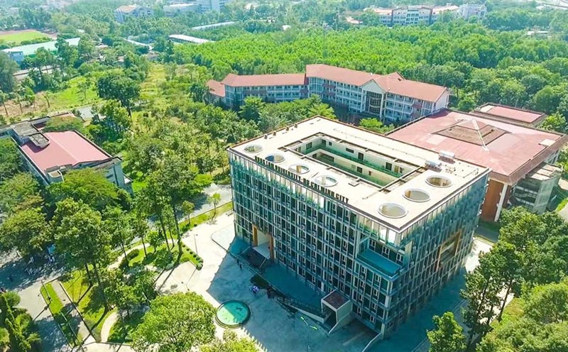 The Ho Chi Minh City University of Agriculture and Forestry's grassroots trade union organized many activities to raise funds for the "Internal Mutual Assistance" Fund in 2024. Photo: Ho Chi Minh City University of Agriculture and Forestry