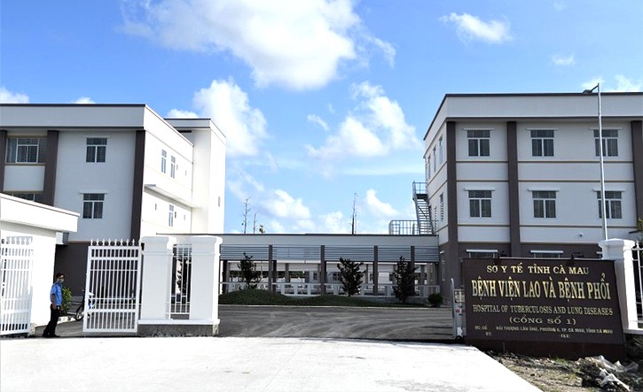 Ca Mau Tuberculosis and Lung Disease Hospital is facing the risk of lacking operating funds due to lack of visitors. Photo: Nhat Ho