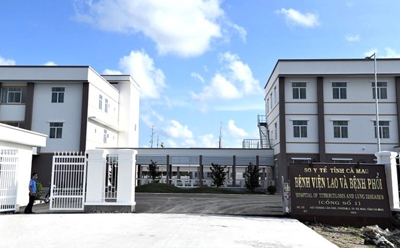 Ca Mau Tuberculosis and Lung Disease Hospital is facing the risk of lacking operating funds due to lack of visitors. Photo: Nhat Ho