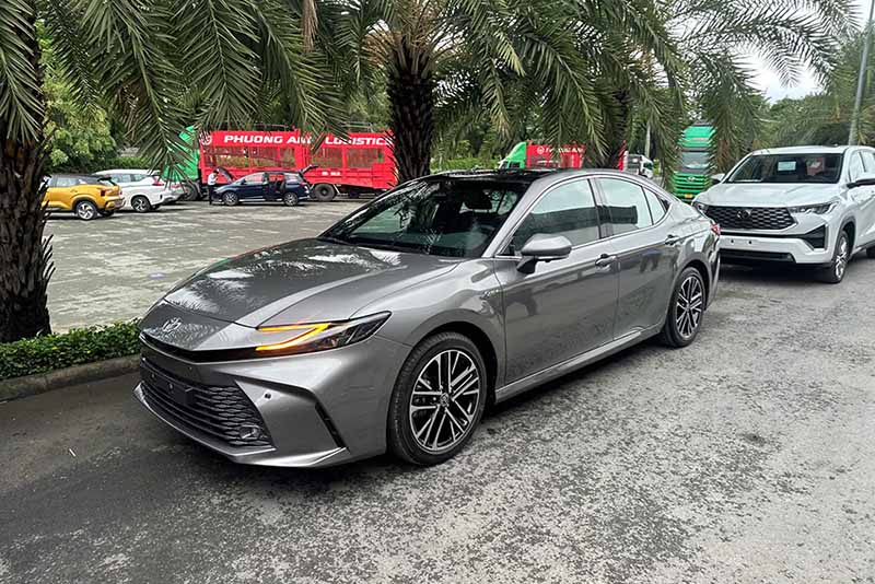 Toyota Camry appearing at Vietnam Motor Show 2024 is the 9th generation of this car line. Photo: Thanh Nhi