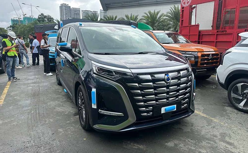The Denza D9 is expected to bring a new luxury MPV option to the Vietnamese market. Photo: Thanh Nhi