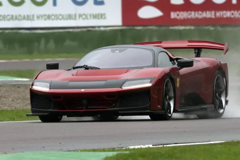 The new Ferrari F80's V6 engine can produce more than 1,100 horsepower. Photo: Ferrari